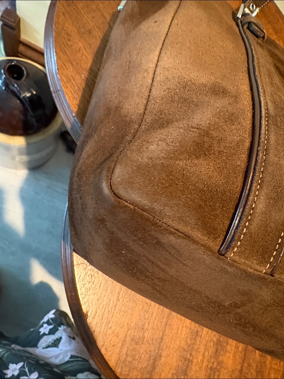 COACH  Vintage Suede shoulder bag  small tote  Brown side pockets/turn locks Y2K - Picture 11 of 17